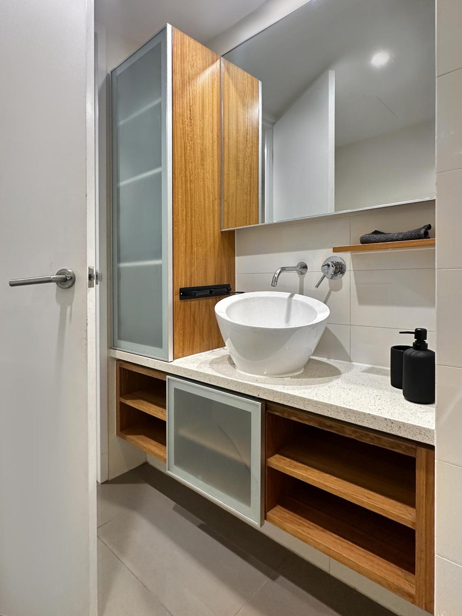 Penthouse View Apartment Luxury Cbd Penthouse Sleeps 6 Balcony Spa Access Adelaide Eksteriør bilde